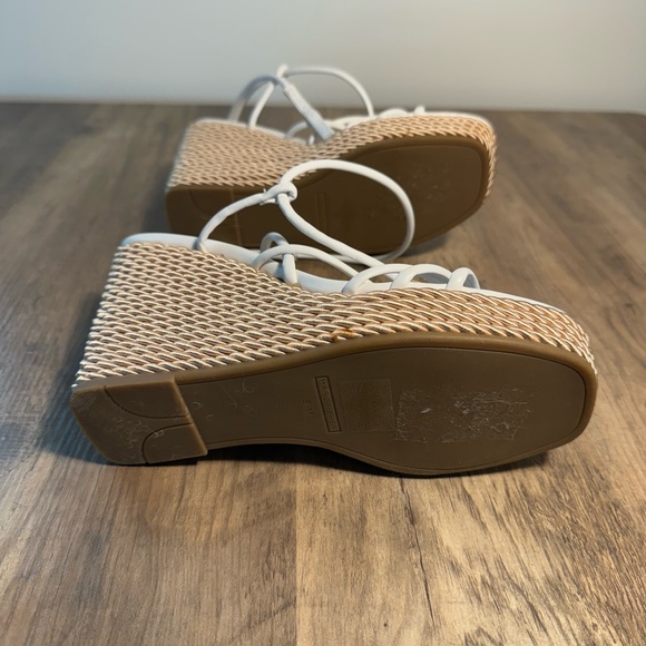 Marc Fisher Zarah Platform Wedge Sandals White size 8.5 - Picture 9 of 15